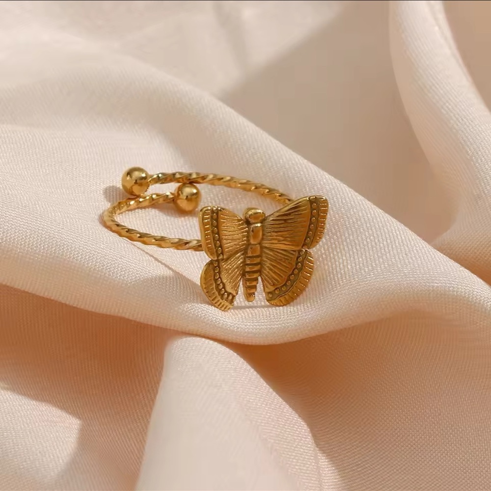 Fashion Butterfly Ring Stainless Steel 18k Gold Plated Adjustable Trendy New - Picture 3 of 11